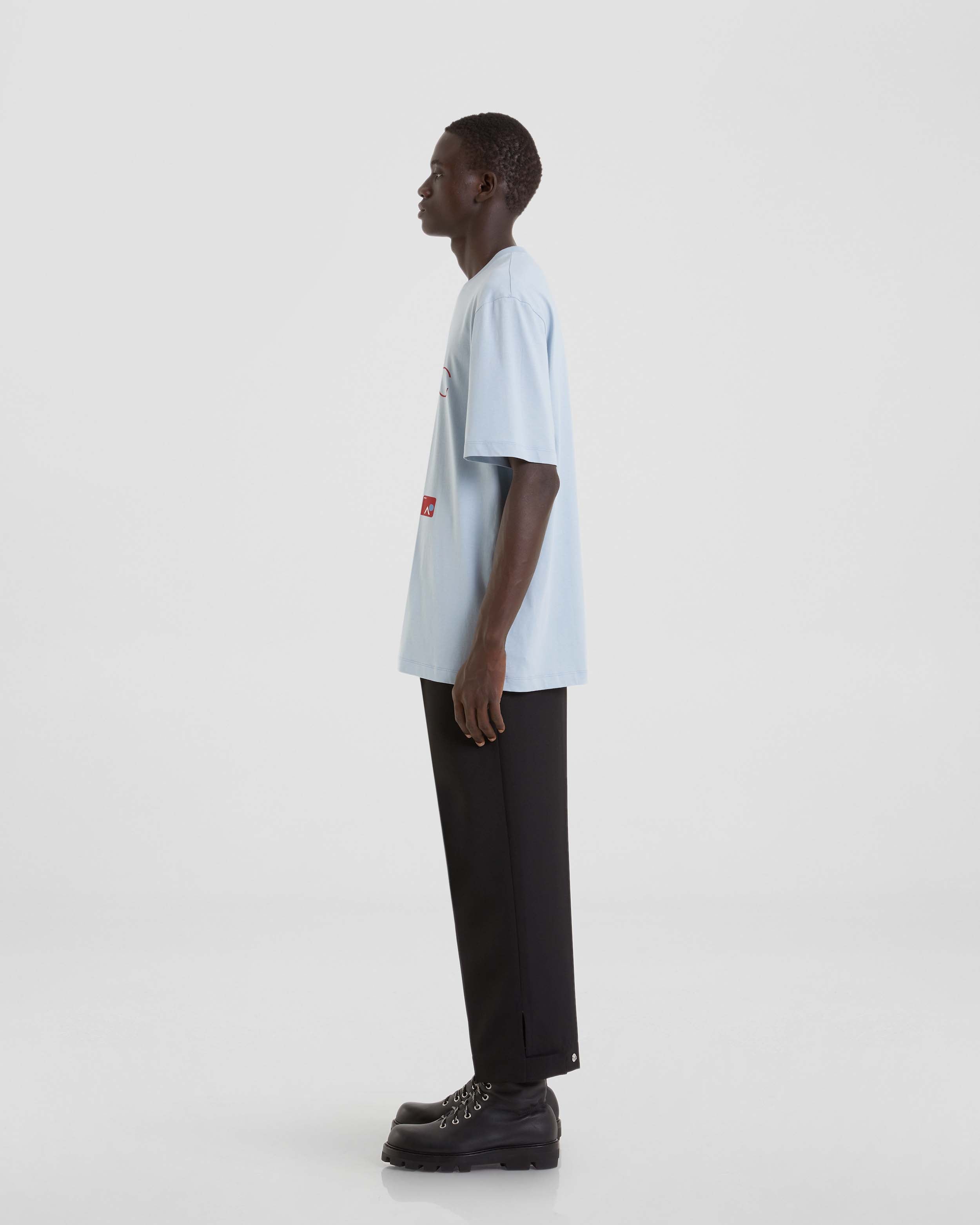 AVERY T-SHIRT